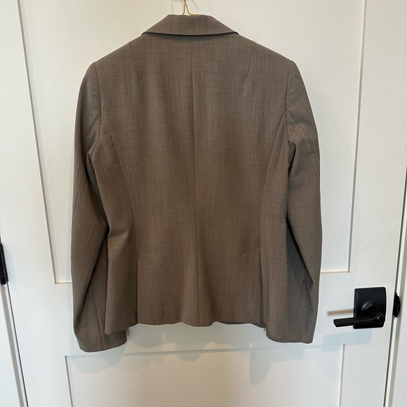 Banana Republic tailored blazer - Picture 7 of 7